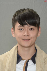 陪着你走金秀玄
