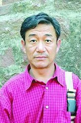 女不强大天不容郑守富