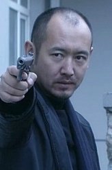 势不两立马子龙