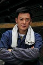 兄弟车行李修轮
