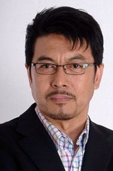 小男人遇上大女人何父