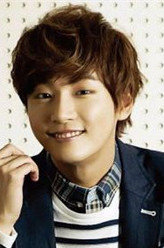 邻家花美男安立奎金