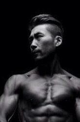 Show! 音乐中心卢洪哲