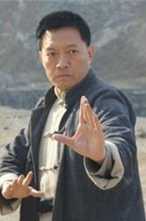 军刺黄鸣锋