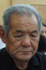大哥村里