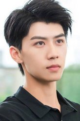 君临臣下李涛