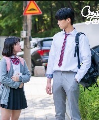 我们的身高差30cm